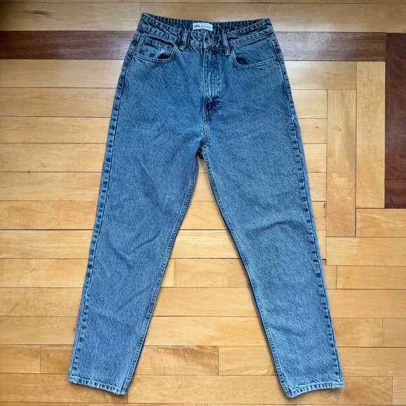 Zara high rise straight leg stonewashed denim jeans - Picture 2 of 10